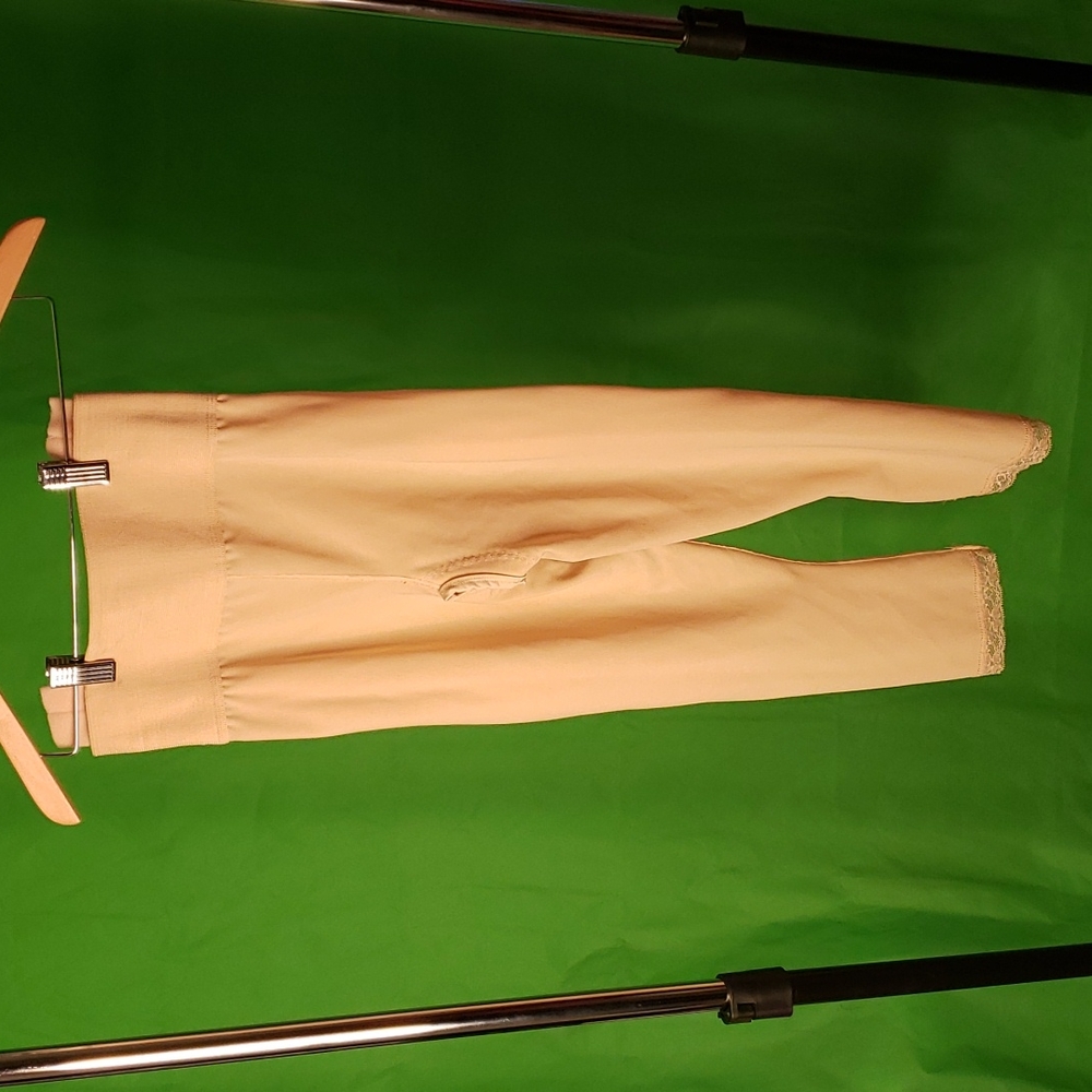 Sculptures Compression Wear - Picture 3 of 4